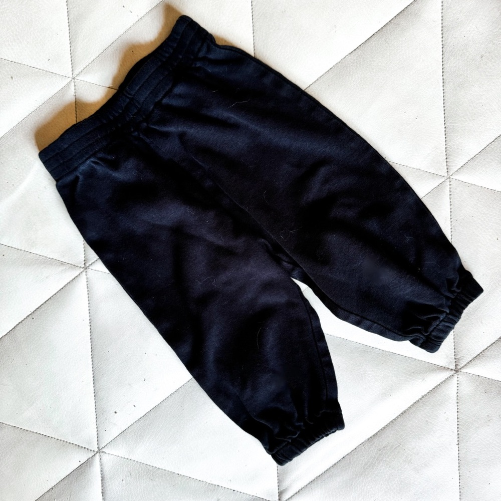 Kate Quinn • Joggers